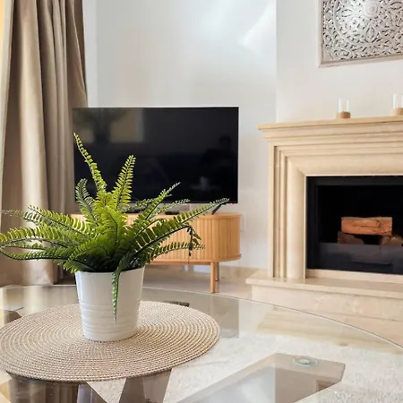 Cyv - Stunning - Ideal For Relaxation!