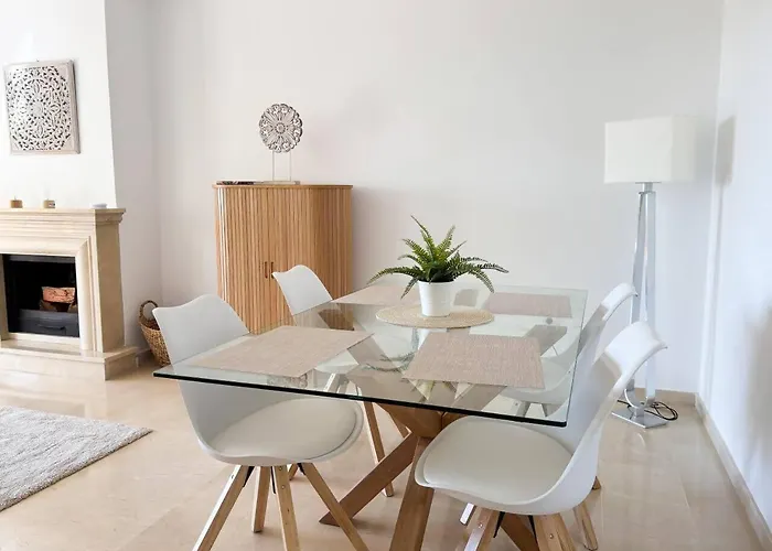 Cyv - Stunning - Ideal For Relaxation!